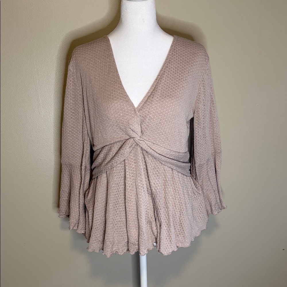 Maurice’s Large Elegant dusted purple Women's Top peplum style with bell sleeves